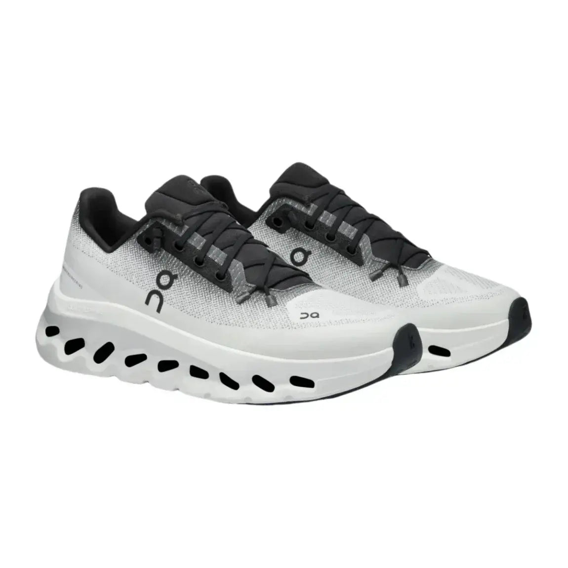 On Women's Cloudtilt Black/lvory