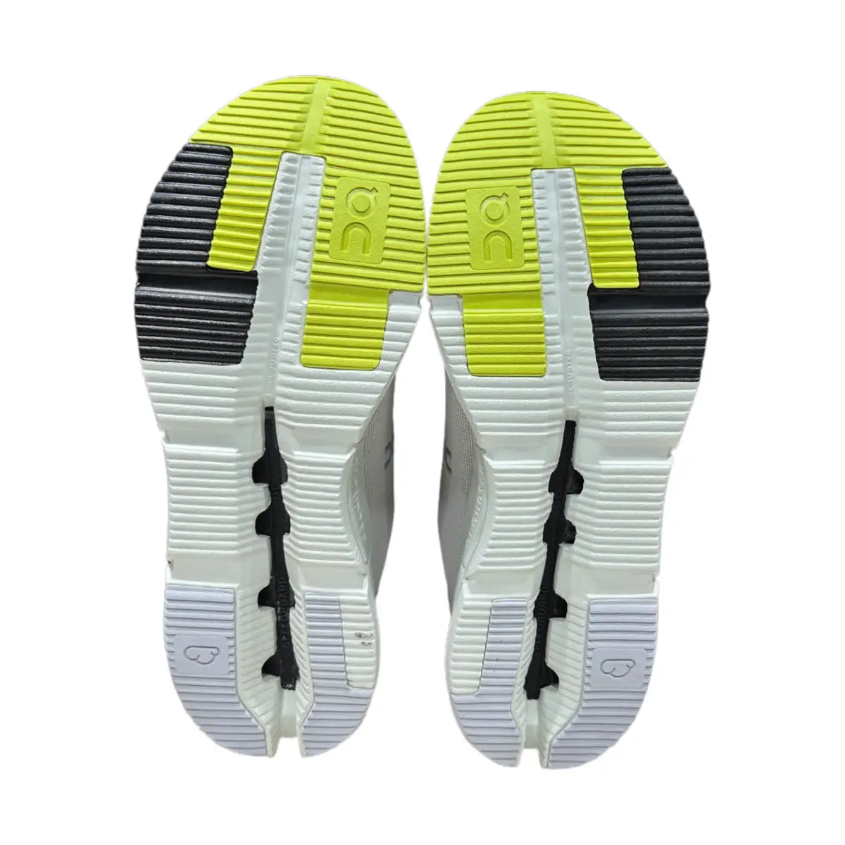 On Women's Cloudnova Form 2 White/Frost