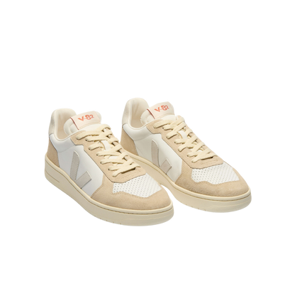 Veja V-82 Leath Ex-White Natural Almond
