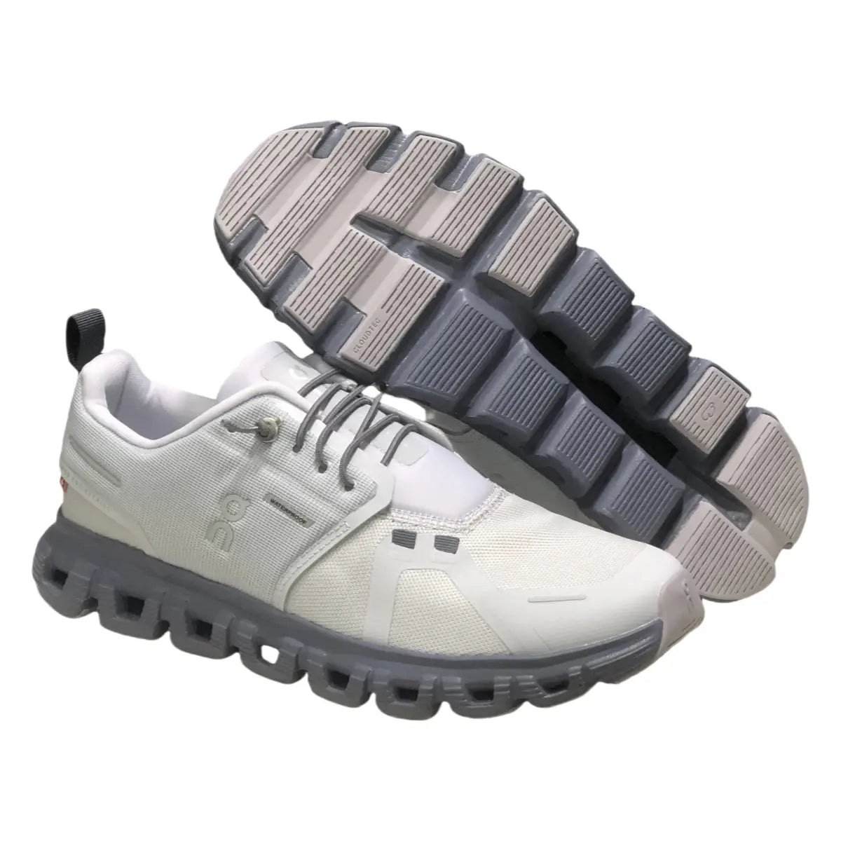 On Men's Cloud 6 Waterproof  Glacier/White