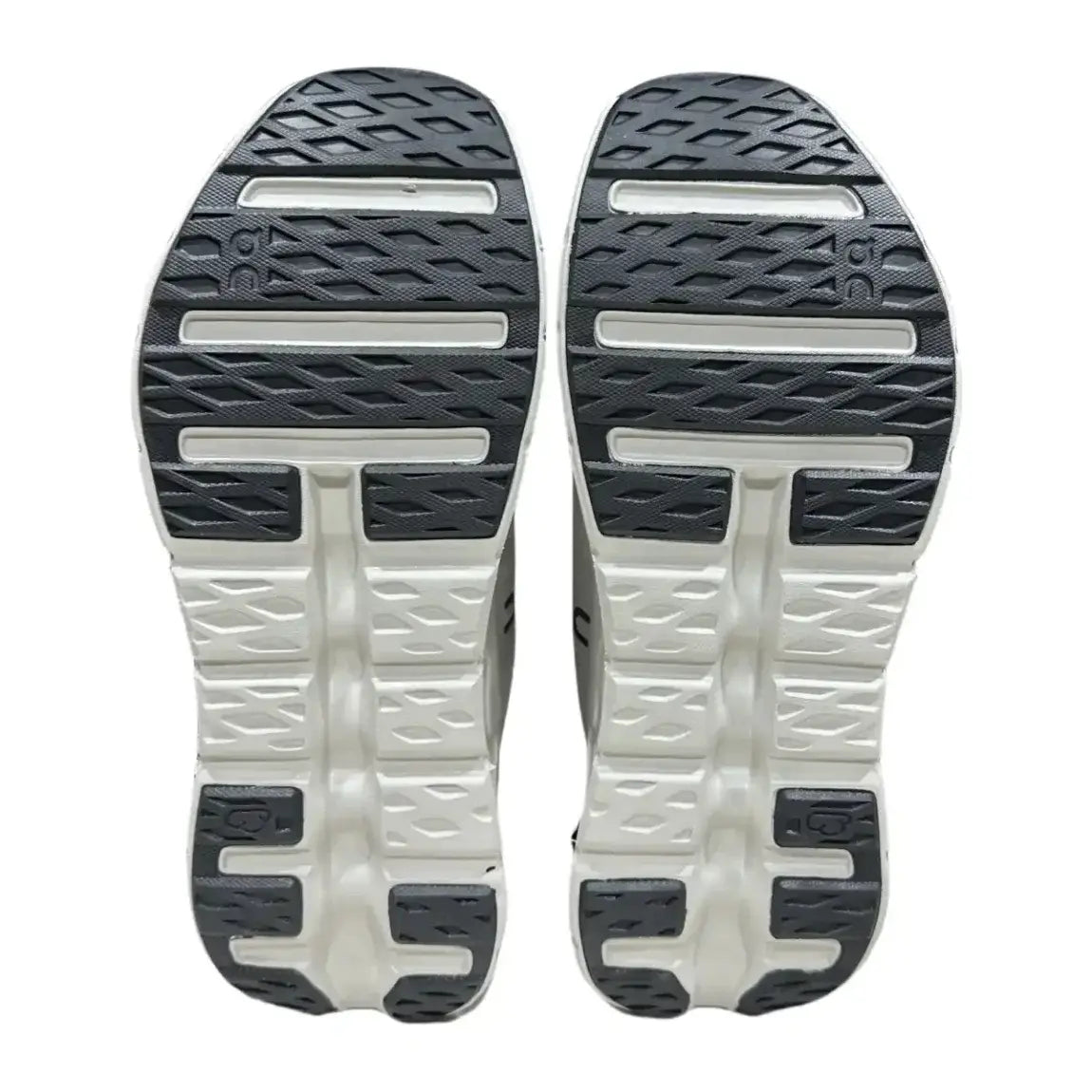 On Men's Cloudtilt Glacier/Black