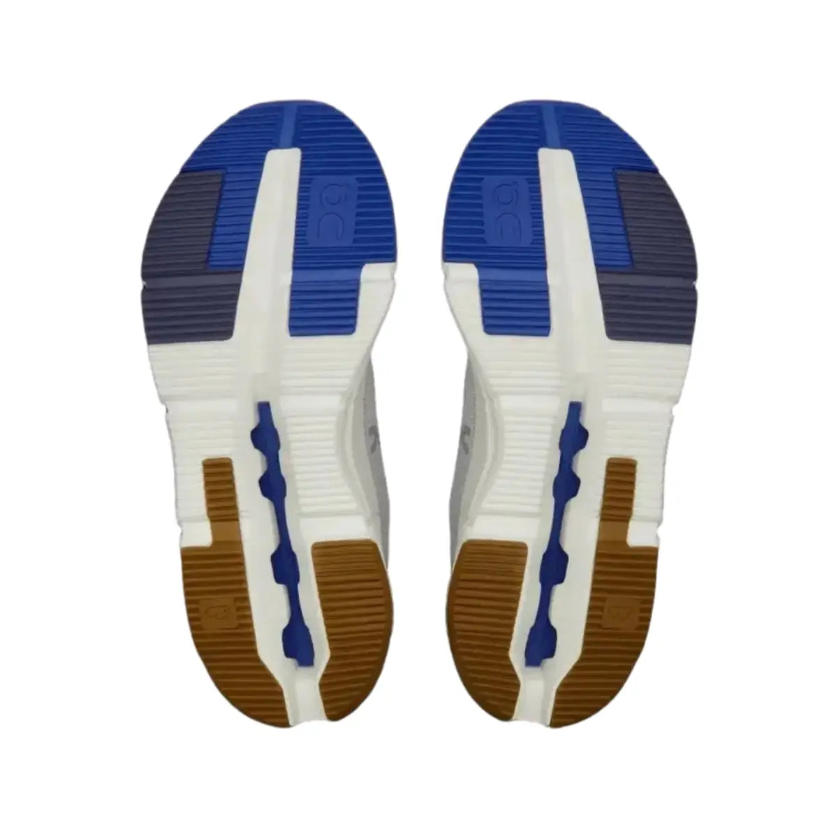 On Women's Cloudnova Form 2 Silver/Heather