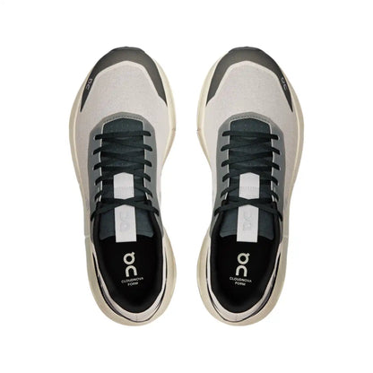 On Women's Cloudnova Form 2 Pearl/Black