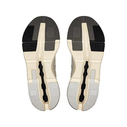 On Women's Cloudnova Form 2 Pearl/Black