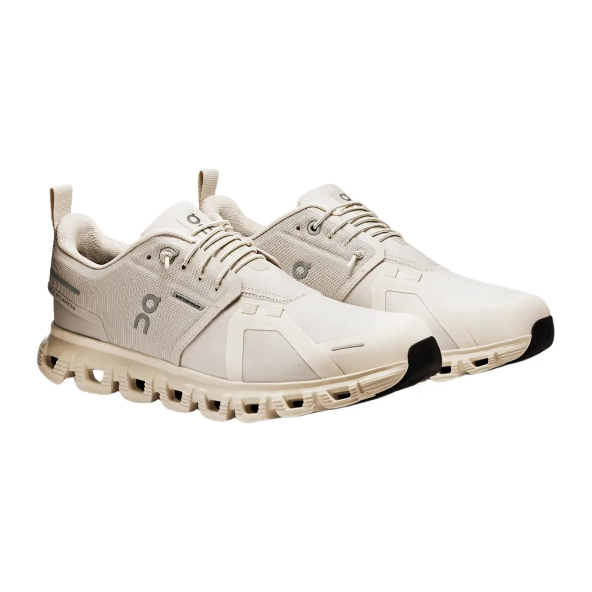 On Men's Cloud 6 Waterproof  Pearl/Cream