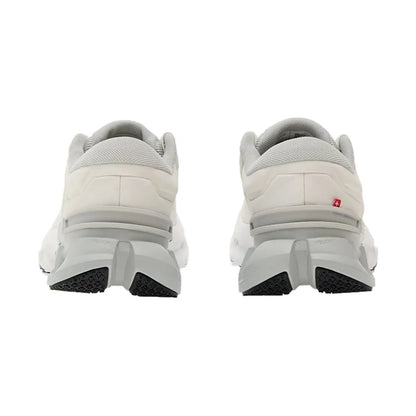 On Men's Cloudflyer 5 White/Glacier