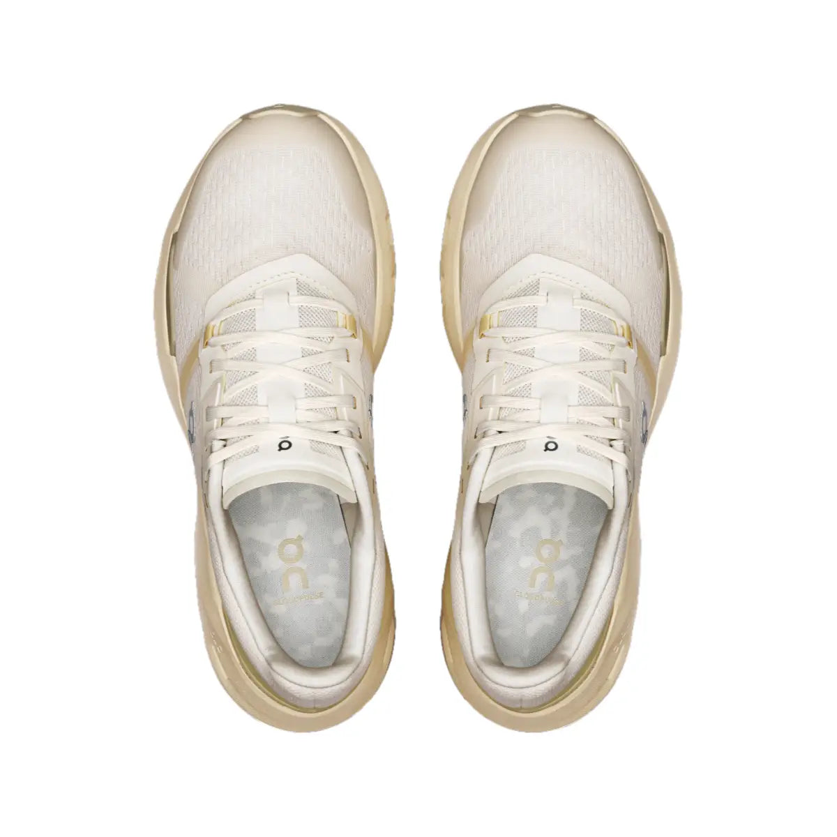 On Women's Cloudpulse  lvory/Tumeric