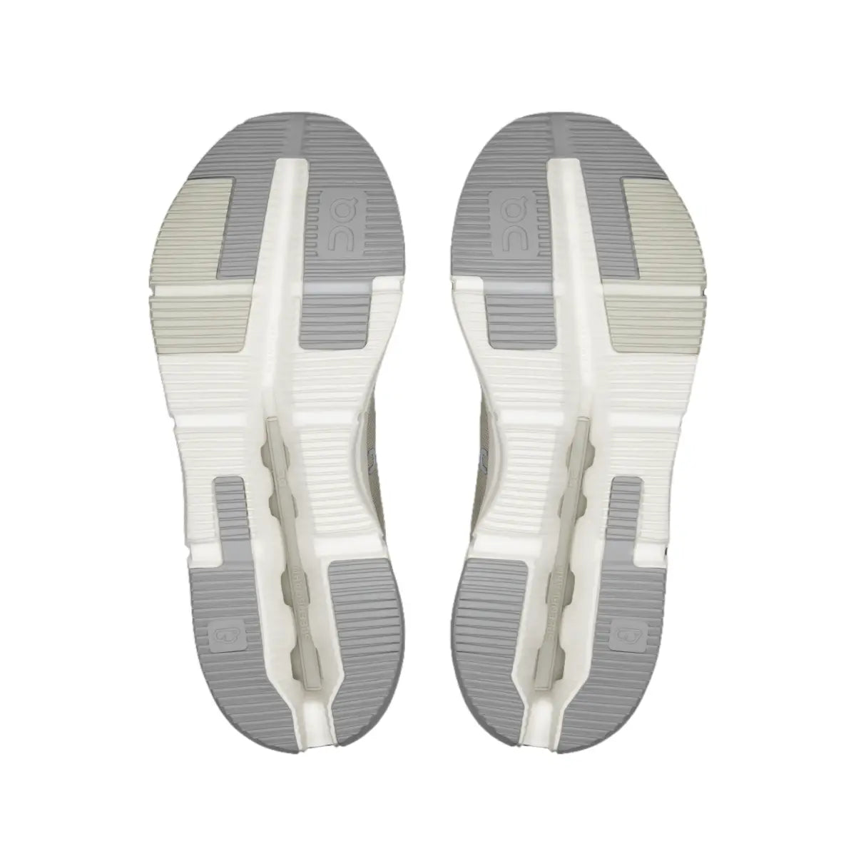 On Women's Cloudnova Form 2 Sand/lvory